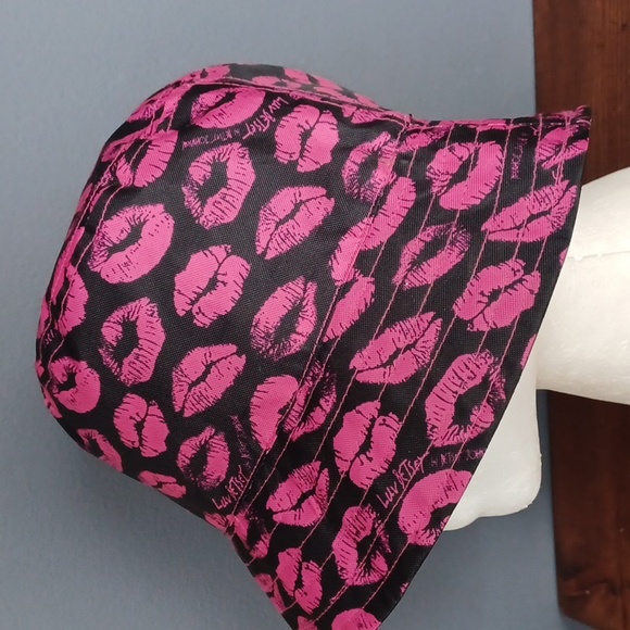 Betsey Johnson  bucket hat main image 9